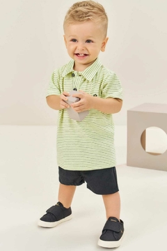 CONJUNTO DE CAMISA POLO EM COTTON LISTRADO FIO TINTO E BERMUDA EM TECIDO ECO COM ELASTANO