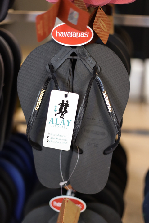 OJOTAS HAVAIANAS LOGO METAL (01132)