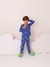 Pijama infantil azul com estampa de universo, modelo básico