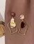 Brinco Marrom Dois