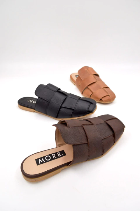 Zuecos de cuero vacuno entrelazado (73GR)