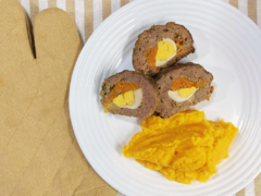 Pan de carne relleno con puré mixto