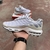 Air Max TN “Pure Platinum” na internet