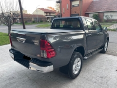 Toyota Hilux SRV 2017 - tienda online