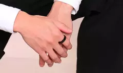 Vnox Anillo de bodas clásico para hombres y mujeres, joyería de acero inoxidable para dedo, anillo liso clásico de 6 mm y 8 mm en internet