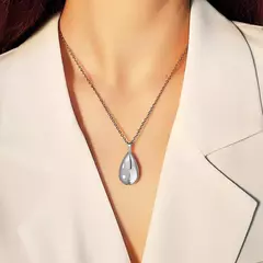 Collar Clásico con Urna de Cremación en Forma de Gota – Recuerdo Elegante y Personalizado - comprar en línea