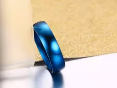 Imagen de Vnox Anillo de bodas clásico para hombres y mujeres, joyería de acero inoxidable para dedo, anillo liso clásico de 6 mm y 8 mm