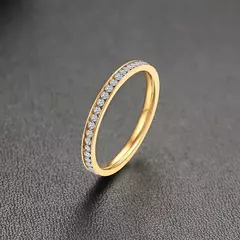 Anillo de Acero Inoxidable Dorado con Piedras CZ – Brillo y Elegancia en internet