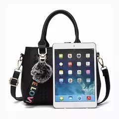 Bolsos de mensajero bordados, bolsos de cuero para mujer, bolsos para mujer, bolso principal de mano con bola de pelo para mujer - Eleganzie