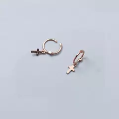 Pendientes Cruz de Plata 925 en Oro Rosa – Elegancia Clásica y Sofisticada - tienda en línea