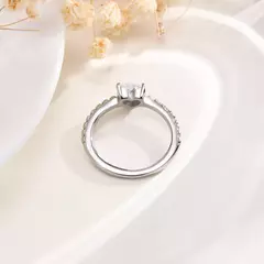 Anillo de Compromiso con Circonia en Forma de Corazón – Brillo y Romance - comprar en línea