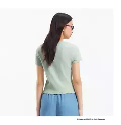 Semir-Camiseta de manga corta para mujer, Top recortado bordado ajustado informal, Top básico con cuello redondo y hombros descubiertos, novedad de verano 2025 - online store