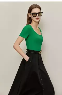 Image of AMII-camisetas minimalistas para mujer, camisetas con cuello en U, cómodas, elásticas, ajustadas, versátiles, de manga corta, para verano 2024 12342288