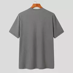 Ropa de verano para hombre, camiseta ligera de lujo, ocio, manga larga, cuello redondo, drapeado, Color sólido, camisa básica holgada, prendas de punto populares