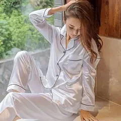 Conjunto de Pijama de Satén para Mujer – Diseño Acogedor de 2 Piezas - Eleganzie