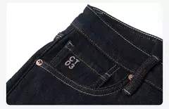Image of SIMWOOD 2025 Otoño Invierno nuevo ajuste Regular 15oz pantalones vaqueros indecolorables hombres cómodo proceso cepillado forro pantalones vaqueros pesados