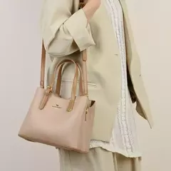 Bolsos de viaje de 3 capas para mujer, bandolera de mano de cuero Pu suave de canguro de alta calidad, bandolera