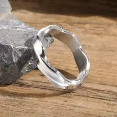 Vnox 2025 Nuevo anillo Mobius para hombres y niños, banda para el dedo de acero inoxidable trenzado oxidado, regalo de aniversario de amor sin fin retro para él en internet