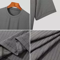 Ropa de verano para hombre, camiseta ligera de lujo, ocio, manga larga, cuello redondo, drapeado, Color sólido, camisa básica holgada, prendas de punto populares