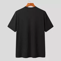 Ropa de verano para hombre, camiseta ligera de lujo, ocio, manga larga, cuello redondo, drapeado, Color sólido, camisa básica holgada, prendas de punto populares