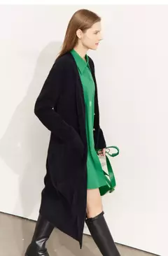 AMII-suéter minimalista para mujer, cárdigan con cuello en V, diseño de botones artísticos, ropa de punto larga holgada, Tops 2022, invierno, 12241079 en internet