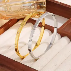 Brazalete de Lujo con Circonita Redonda – Elegancia Clásica