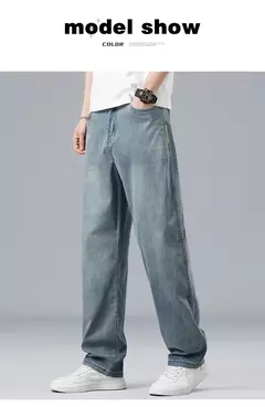 Imagen de 2025, nuevo verano, pantalones vaqueros ultrafinos de Lyocell para hombre, tela suave drapeada, pantalones vaqueros informales rectos sueltos, pantalones elásticos de seda helada para hombre