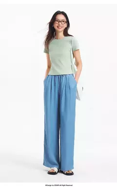 Image of Semir-Camiseta de manga corta para mujer, Top recortado bordado ajustado informal, Top básico con cuello redondo y hombros descubiertos, novedad de verano 2025