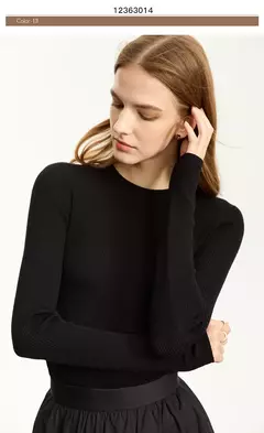 Imagen de AMII suéter minimalista para mujer 2023 invierno nuevo Simple ajustado cuello alto elástico cálido sólido jerseys Mujer 12323075