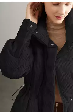 AMII-abrigo acolchado minimalista de plumón de pato para mujer, ropa de abrigo cálida con solapa y cuello levantado ligero, chaquetas nuevas de invierno 2025 12344052
