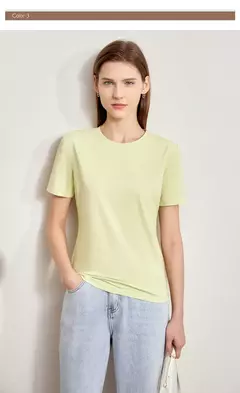 Camiseta Minimalista para Mujer – Diseño Versátil en internet