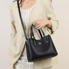 Imagen de Bolsos de viaje de 3 capas para mujer, bandolera de mano de cuero Pu suave de canguro de alta calidad, bandolera