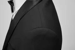 Image of Traje de hombre de alta calidad, conjunto de 3 piezas, Blazers elegantes para boda, chaqueta de lujo con cuello de lazo, pantalones, chaleco, abrigo clásico Formal, disfraz 2024
