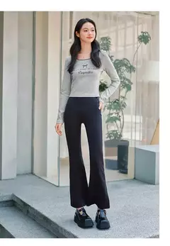 Imagen de Semir-Camiseta de manga larga para mujer, Top ajustado de encaje suave, estilo corto con lazo y diseño de letras dulces, novedad de otoño, 2024