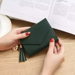 Carteras cortas de moda para mujer, billetera de cuero PU con borlas de lujo, billetera pequeña con cerrojo, monedero de tendencia, tarjetero para mujer en internet