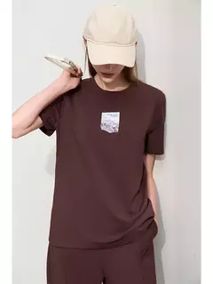 Imagen de Camiseta Minimalista AMII – Diseño Casual