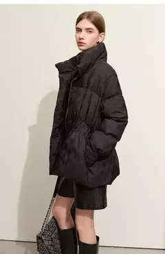 AMII-abrigo acolchado minimalista de plumón de pato para mujer, ropa de abrigo cálida con solapa y cuello levantado ligero, chaquetas nuevas de invierno 2025 12344052
