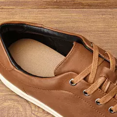 Zapatos informales para hombre, zapatos de cuero cómodos a la moda de marca 2025 en internet