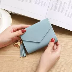 Carteras cortas de moda para mujer, billetera de cuero PU con borlas de lujo, billetera pequeña con cerrojo, monedero de tendencia, tarjetero para mujer en internet