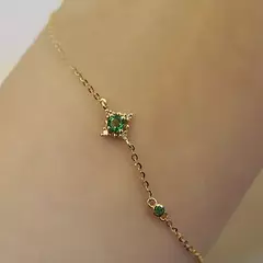Pulsera de Plata 925 con Circón Verde – Minimalismo y Sofisticación - Eleganzie