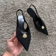 Image of Zapatos de tacón alto negros a la moda para mujer, zapatos de tacón sexis con boca poco profunda y puntiaguda, zapatos de oficina con talón descubierto para primavera 2025