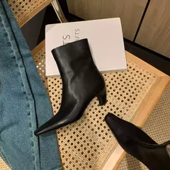 Image of QUTAA-Botines de piel auténtica con tacón cónico para mujer, botas de tacón alto de Metal con punta cuadrada, talla 34-39, para otoño e invierno, 2025