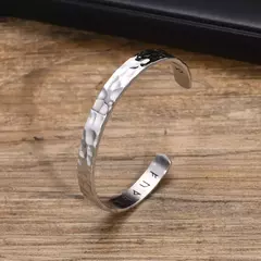 Vnox Pulseras vikingas nórdicas para hombres y mujeres, brazalete de acero inoxidable martillado hecho a mano, joyería de regalo Rock Punk - comprar en línea