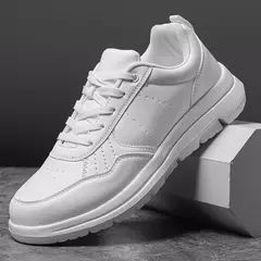 Zapatos de cuero de negocios para hombre, mocasines suaves, zapatos casuales cómodos para hombre, zapatillas de deporte blancas y negras sólidas de otoño para hombre