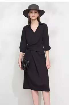 Image of AMII vestido minimalista mujer 2025 primavera nuevo elegante Oficina señora solapa cuello pico ajustado no elástico plisado hasta la rodilla vestido acampanado 12521027