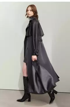 AMII gabardina minimalista para mujer 2024 Otoño Invierno nueva sarga empalmada de cuero PU prendas de vestir exteriores largas para ir al trabajo 12444001