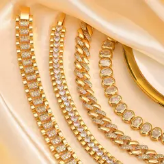 Pulsera de Cadena con Bloques e Incrustaciones de Circonita – Lujo Dorado