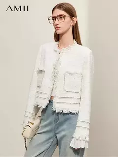 Chaqueta Corta Tweed – Estilo Retro