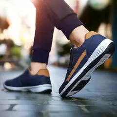Imagen de Zapatos de cuero Pu para hombre, zapatillas de deporte informales transpirables de tendencia, calzado antideslizante, zapatos vulcanizados, Tenis Masculino
