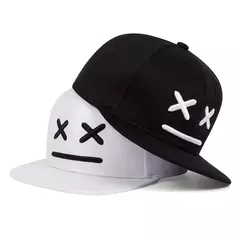 Snapback Bordado XX – Estilo Hip Hop con Actitud
